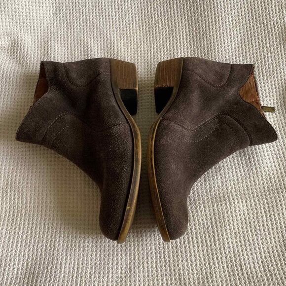 Lucky Brand Distressed Western Ankle Boot Brown Suede Womens 6 Chunky Heel - Picture 9 of 14